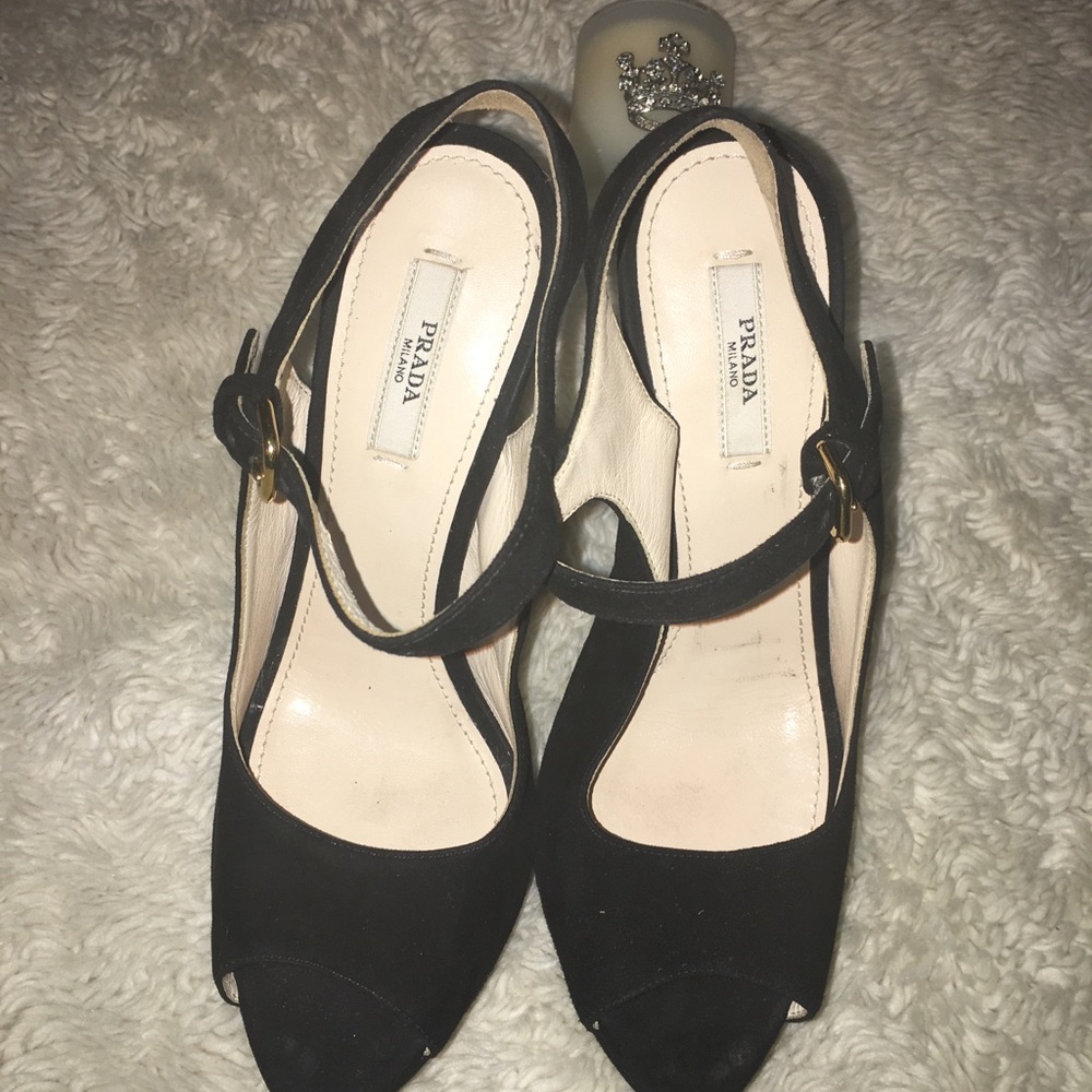 Authentic 👠 PRADA 👠 suede heels - Picture 3 of 6